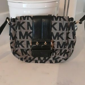 Michael  kors crossbody
